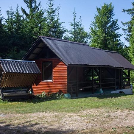 Robinzonski Smjestaj Gak - Medo Villa Cabar Bagian luar foto